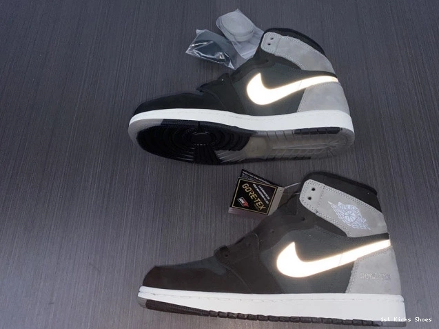 1st Kicks Retro Element 1 High Gore-Tex Particle Black DB2889-001 Grey Jordan 0704